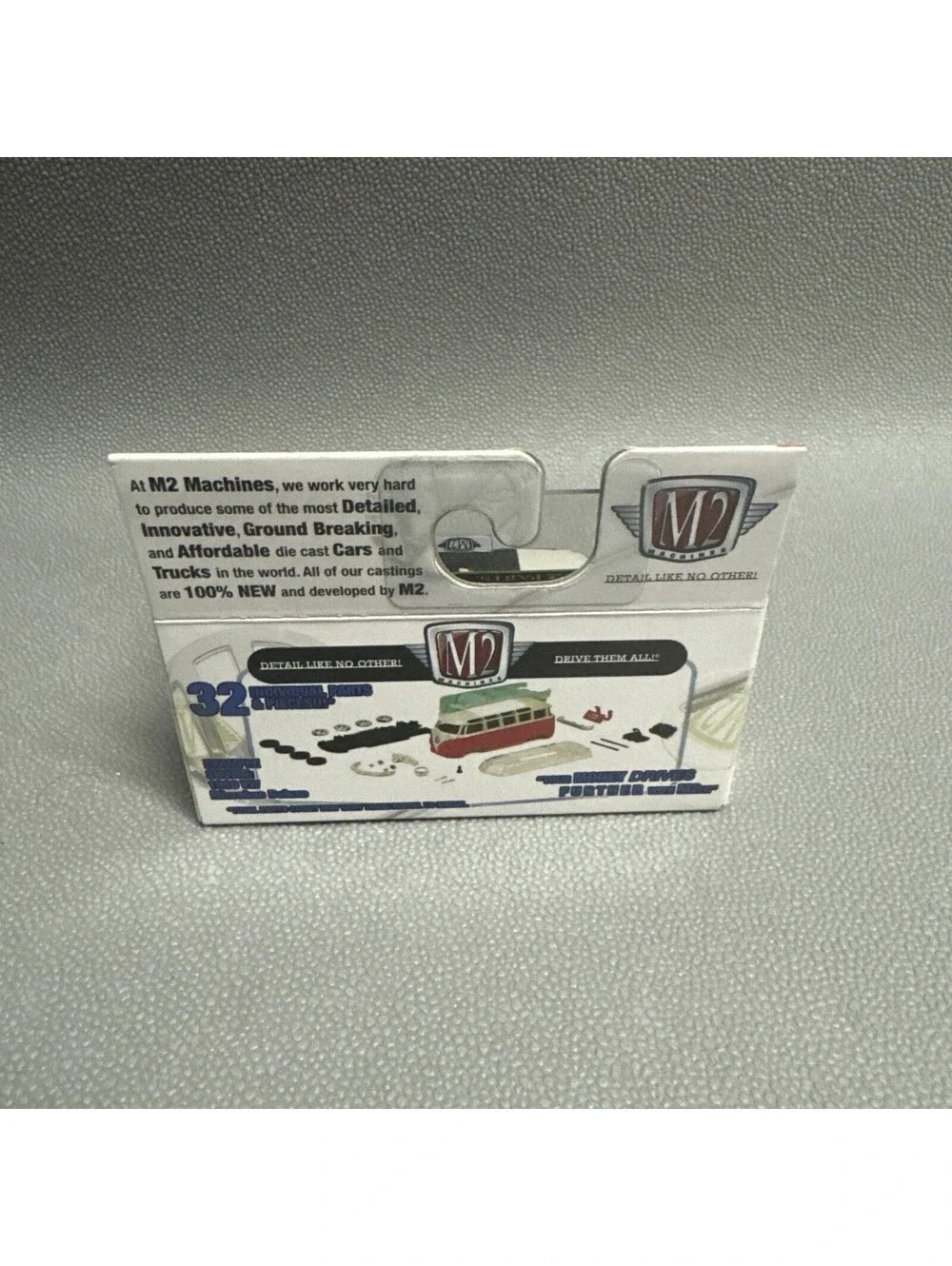 M2 Machines Auto-Thentics 1959 VW Microbus Deluxe USA VWS01 CHASE Limited 1,000